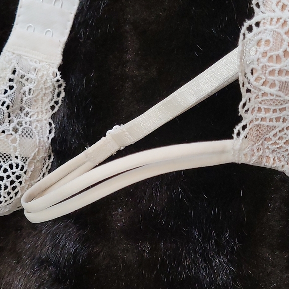 WACOAL | B.tempt'd Lacy Underwire Bra Bundle - White - 32C - Picture 9 of 9